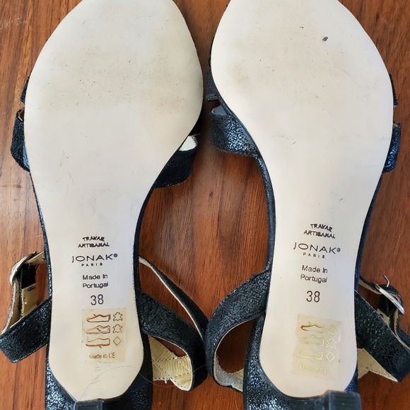 Shoes - Picture 6 of 6